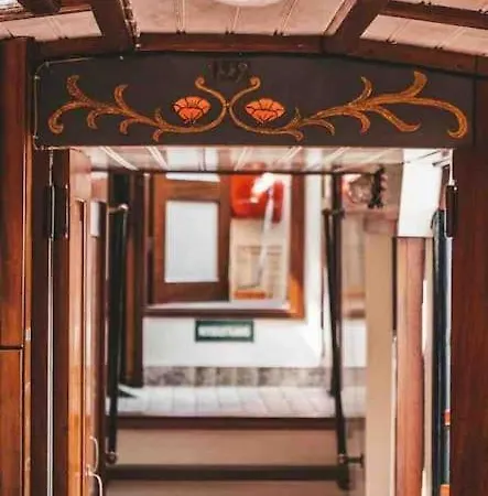 Amazing Private Luxury Boat 船屋