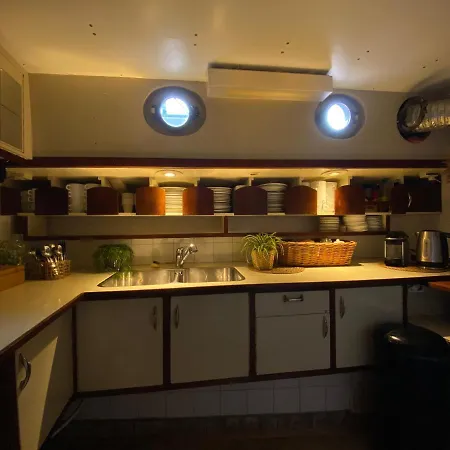 船屋 Amazing Private Luxury Boat *